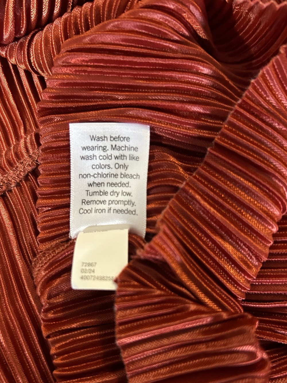 Nine West Rust-Red Pleated V-Neck Tie-Front Tank - Picture 7 of 7